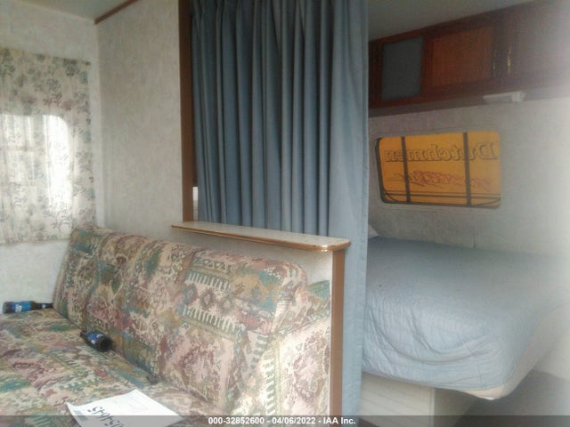 1998 DUTCHMAN CAMPER VIN: 47CT20M26WM092184
