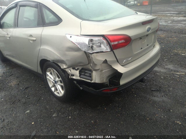 2015 Ford Focus, VIN: 1FADP3F27FL360368