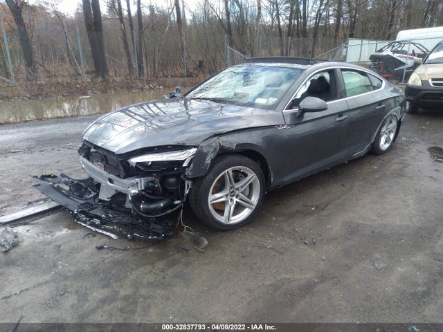 2022 Audi A5, VIN: WAUFACF59NA009161