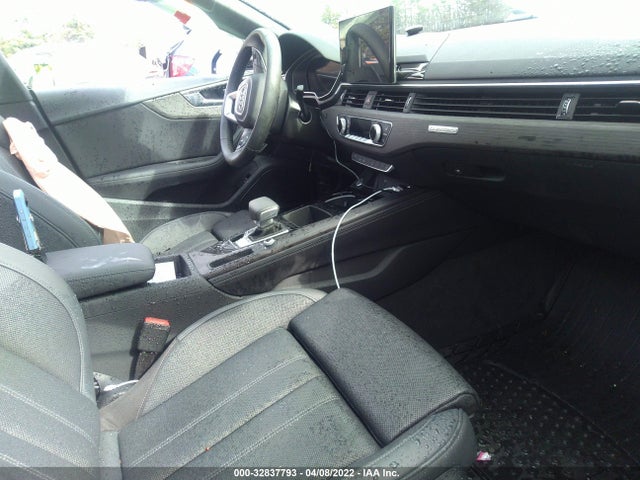 2022 Audi A5, VIN: WAUFACF59NA009161