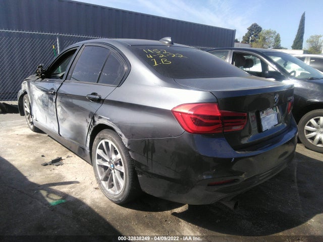 BMW 3 Series 320i 2017 WBA8E1G53HNU12520 Image 4
