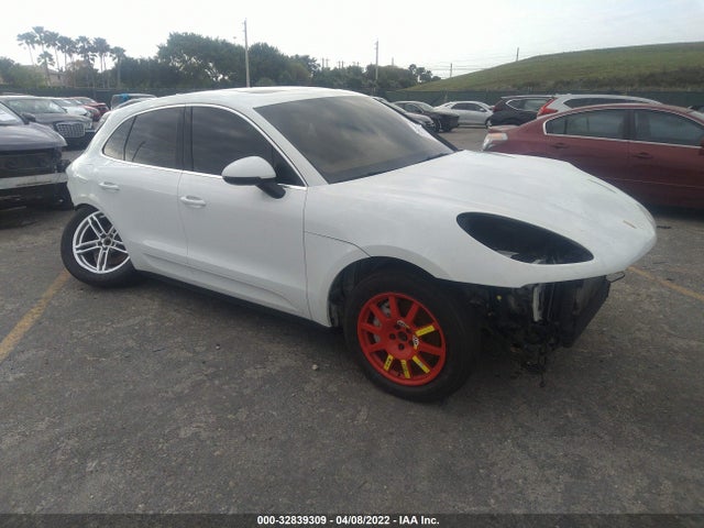 2016 Porsche Macan, VIN: WP1AB2A51GLB40148