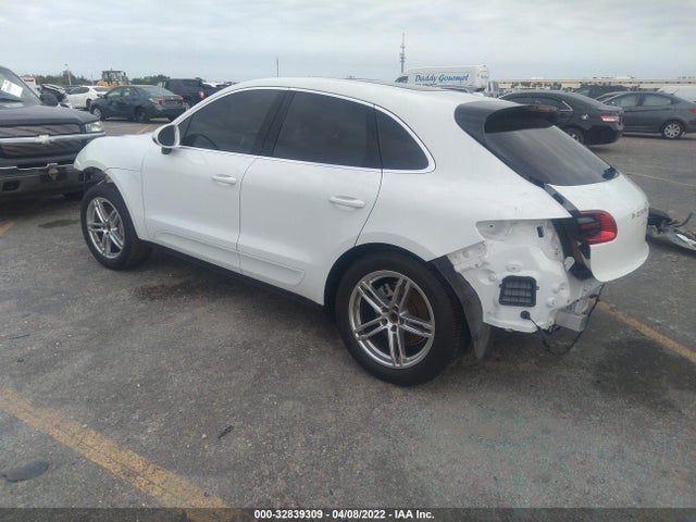 2016 Porsche Macan, VIN: WP1AB2A51GLB40148