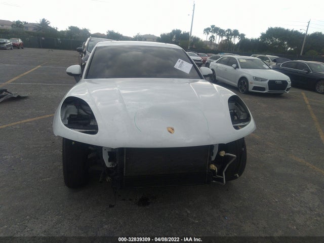 2016 Porsche Macan, VIN: WP1AB2A51GLB40148