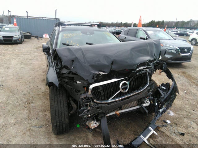 Volvo Xc60 Momentum 2018 YV4102RK7J1089367 Image 7