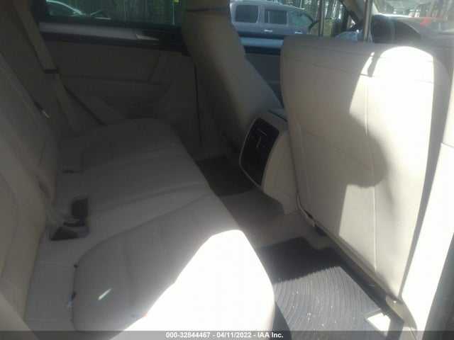2016 Volkswagen Touareg, VIN: WVGEF9BP2GD001815