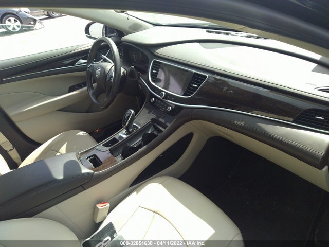 2018 Buick LaCrosse, VIN: 1G4ZP5SZ4JU131059