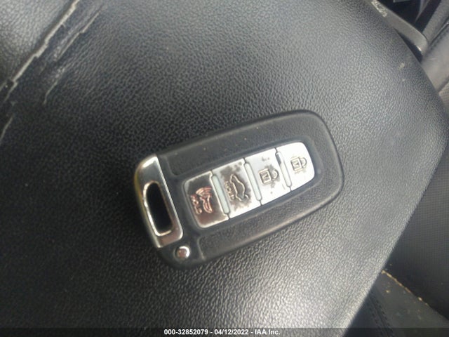 2014 Hyundai Genesis, VIN: KMHGC4DD9EU263917