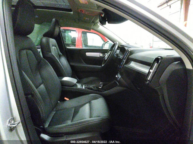 2019 Volvo XC40, VIN: YV4162UKXK2136943