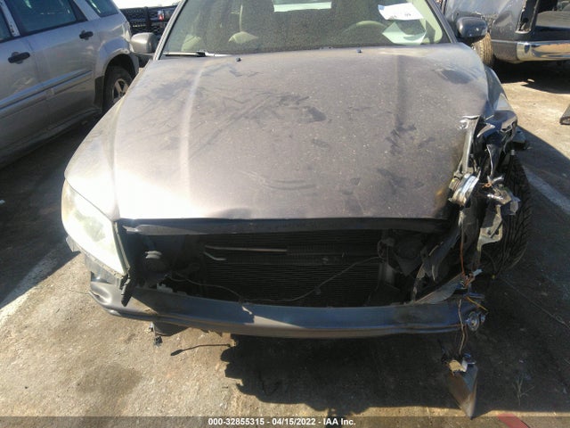 2008 VOLVO V70 VIN: YV1BW982381038534