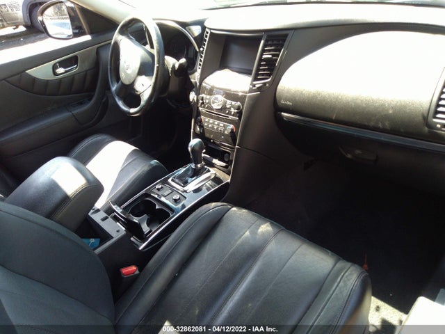 2017 Infiniti QX70, VIN: JN8CS1MU2HM142871