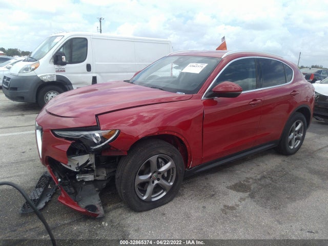 2021 Alfa Romeo Stelvio, VIN: ZASPAJAN8M7D08002