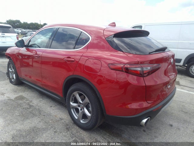 2021 Alfa Romeo Stelvio, VIN: ZASPAJAN8M7D08002