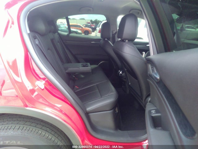 2021 Alfa Romeo Stelvio, VIN: ZASPAJAN8M7D08002