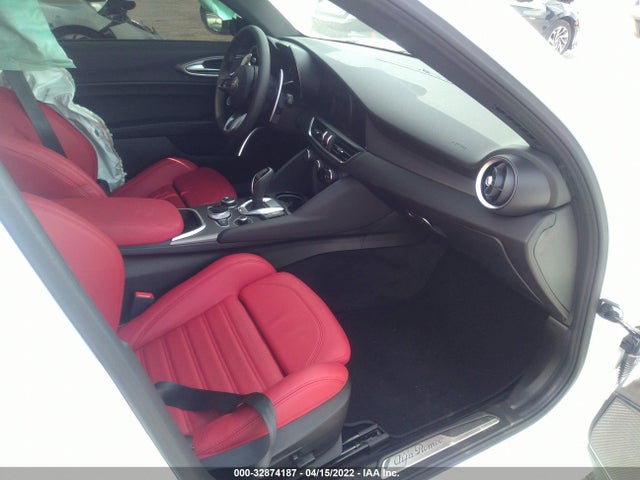 2022 Alfa Romeo Giulia, VIN: ZARFAMBN0N7659773