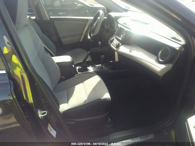2016 Toyota RAV4, VIN: JTMRJREV5GD045595