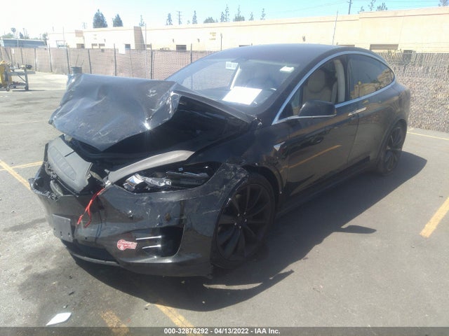 2017 Tesla Model X, VIN: 5YJXCDE26HF055699