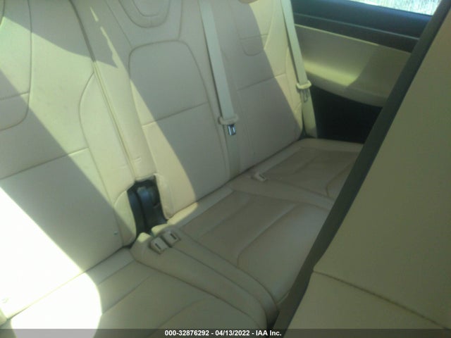2017 Tesla Model X, VIN: 5YJXCDE26HF055699