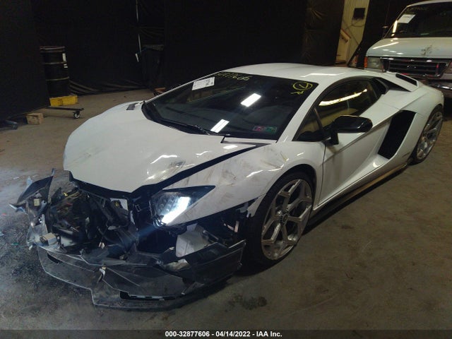 2018 Lamborghini Aventador, VIN: ZHWUG4ZD6JLA06518