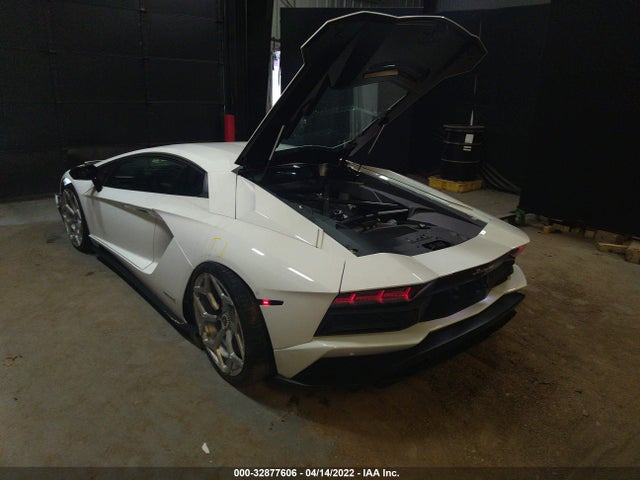 2018 Lamborghini Aventador, VIN: ZHWUG4ZD6JLA06518