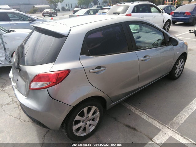 2011 MAZDA MAZDA2 VIN: JM1DE1HZXB0103733