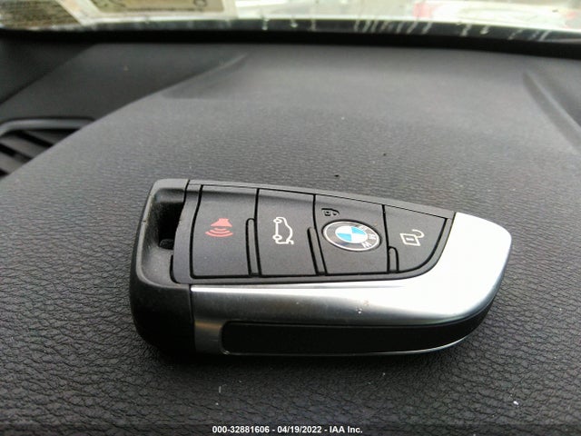 2019 BMW X1, VIN: WBXHT3C54K5N30340