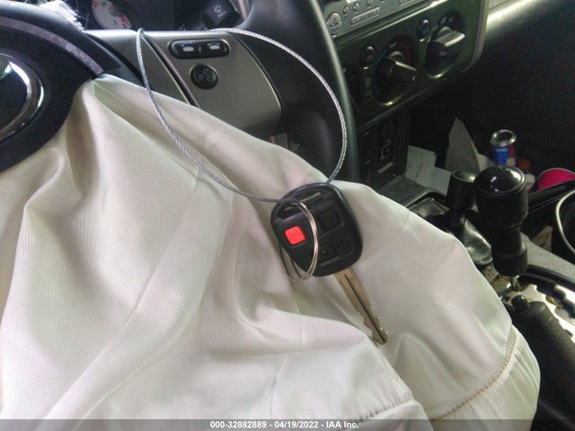 2014 Toyota FJ Cruiser, VIN: JTEBU4BF8EK187646