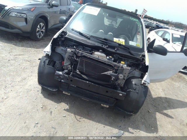 2017 Smart Fortwo, VIN: WMEFJ5DA5HK169813