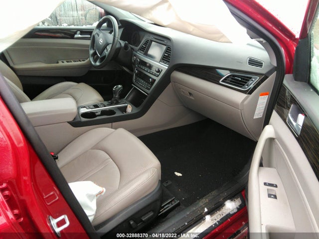 2016 Hyundai Sonata, VIN: KMHE34L15GA023203