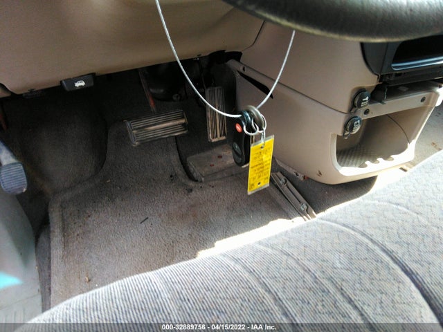 Dodge Caravan Sport 2002 2B4GP44R32R597306 Image 3