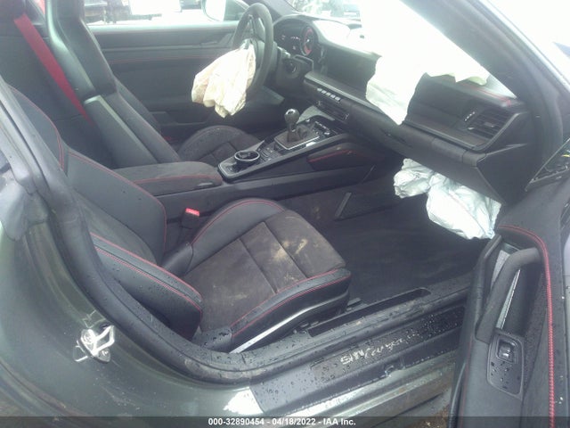 2022 Porsche 911, VIN: WP0BB2A94NS231748