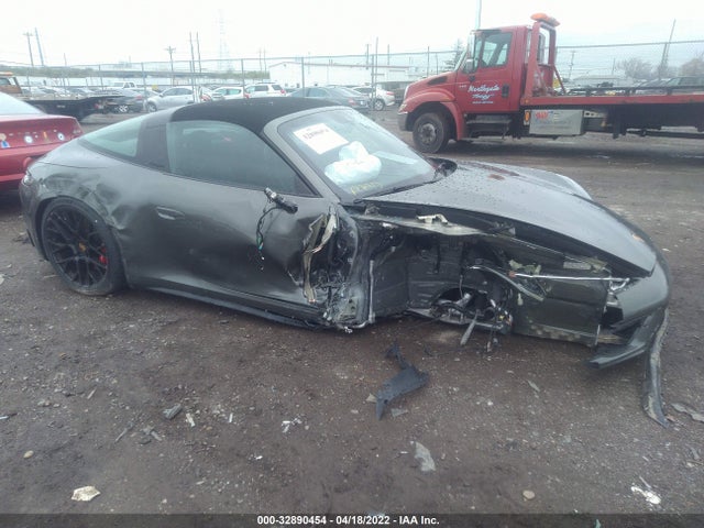 2022 Porsche 911, VIN: WP0BB2A94NS231748