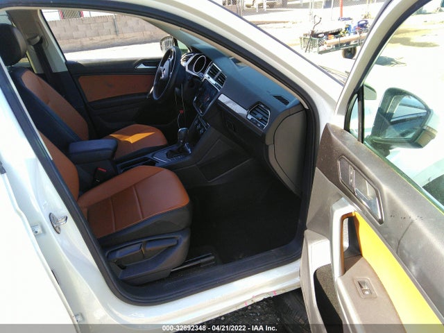 3VV3B7AX8JM176399 Volkswagen Tiguan Sel/se