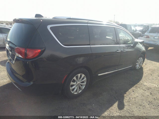 2018 Chrysler Pacifica, VIN: 2C4RC1EG3JR293443