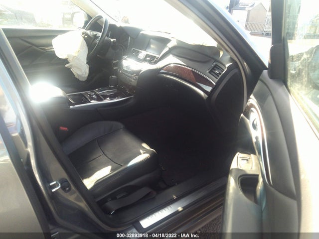 2019 Infiniti Q70, VIN: JN1BY1AP2KM505426