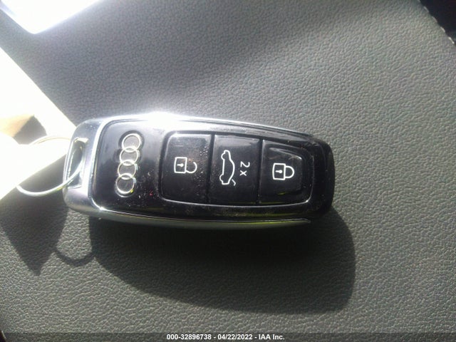 2021 Audi A6, VIN: WAUD8AF22MN027506