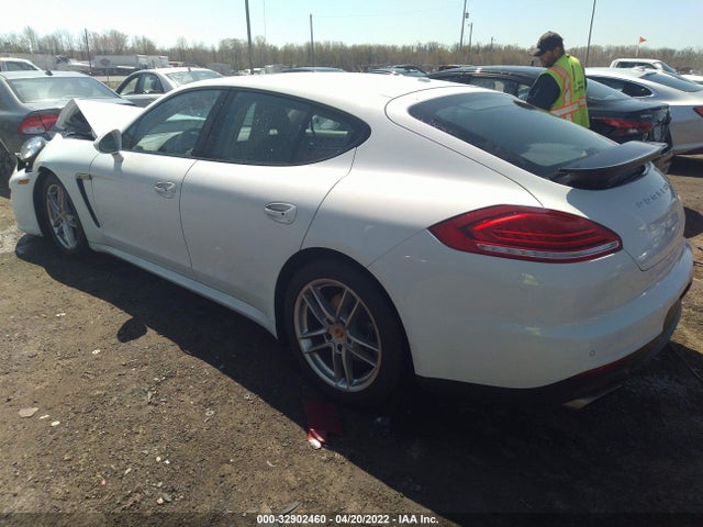 2016 Porsche Panamera, VIN: WP0AA2A77GL006038