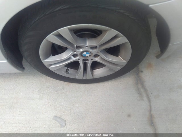 BMW 3 Series 328i 2008 WBAVA37508NL44011 Image 5