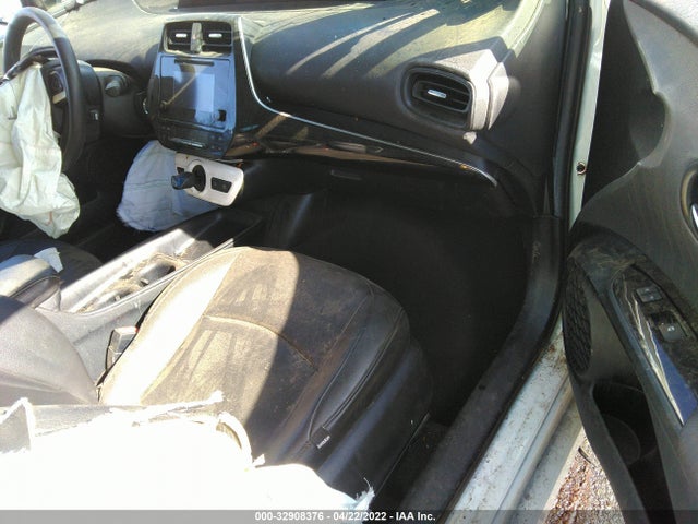 Toyota Prius Two 2016 JTDKBRFU9G3003375 Image 5
