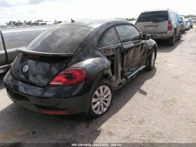 2019 Volkswagen Beetle, VIN: 3VWFD7AT2KM713463