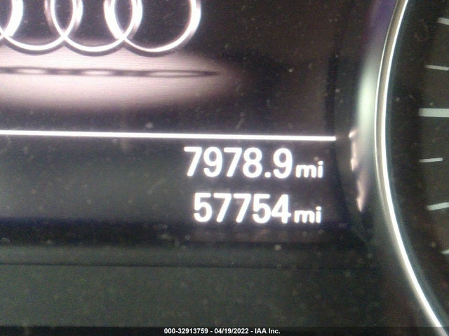 2015 Audi A8, VIN: WAUJGAFD4FN032359