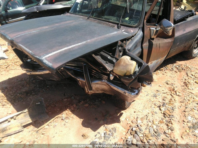 1985 CHEVROLET C10 VIN: 2GCEC14H2F1131821