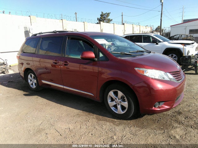 2017 Toyota Sienna, VIN: 5TDKZ3DC7HS841519