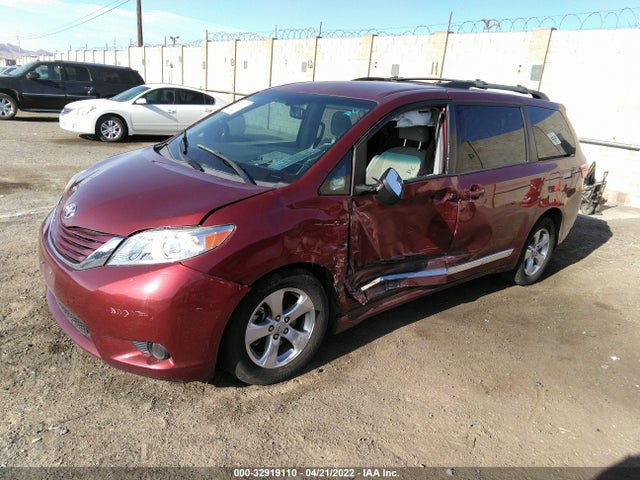 2017 Toyota Sienna, VIN: 5TDKZ3DC7HS841519