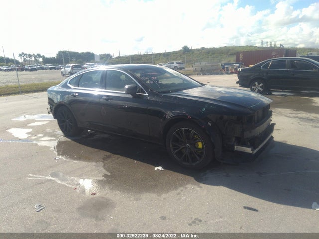 2017 Volvo S90, VIN: YV1A22MK3H1015338