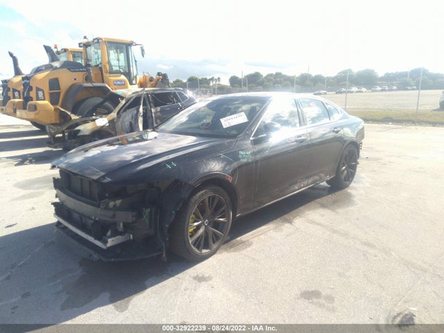 2017 Volvo S90, VIN: YV1A22MK3H1015338