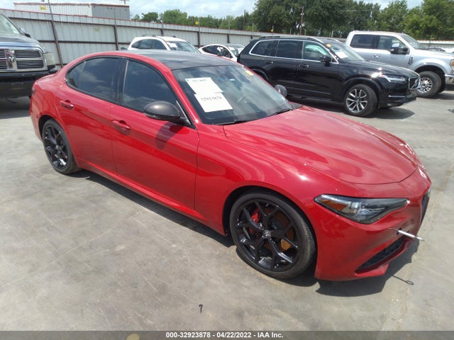 2020 Alfa Romeo Giulia, VIN: ZARFAMAN1L7625338