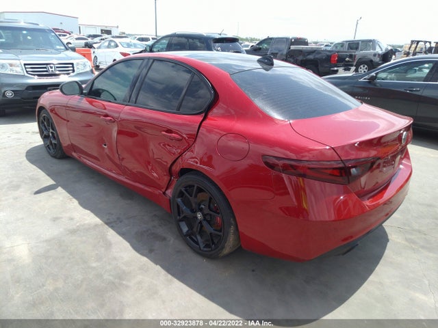 2020 Alfa Romeo Giulia, VIN: ZARFAMAN1L7625338