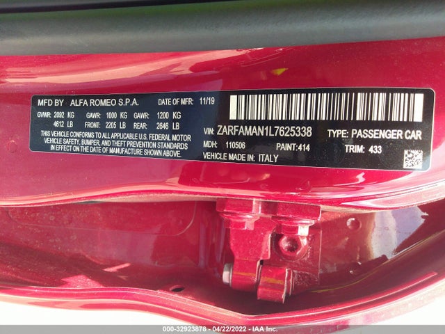 2020 Alfa Romeo Giulia, VIN: ZARFAMAN1L7625338