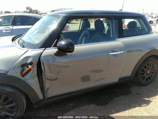 2016 Mini Cooper, VIN: WMWXP5C58G2D70769